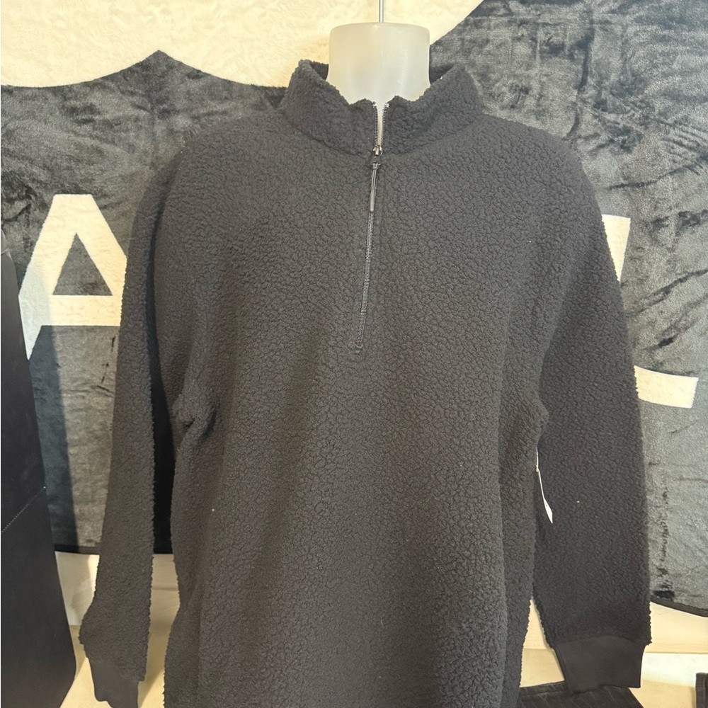 Old Navy Men's Black Sherpa Jacket